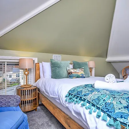 Finest Retreats - Tenby *