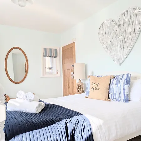 Finest Retreats - Tenby