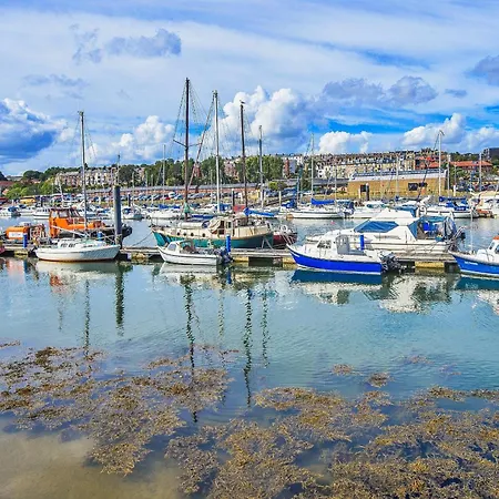 Finest Retreats - Tenby ويتبي